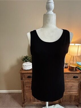 Chico's Black Scoop Neck Sleeveless Tank